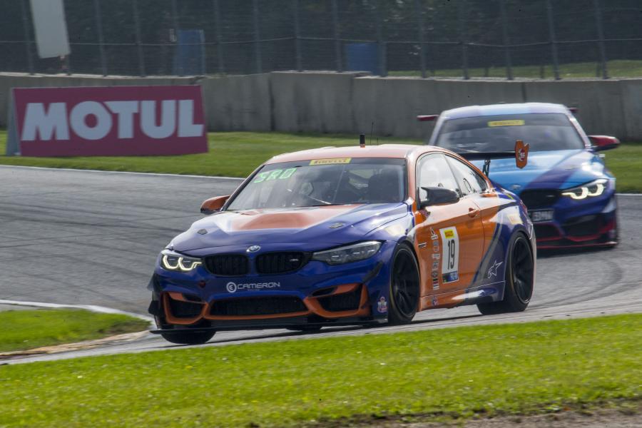  BMW M4 GT4 (F82) 2017 года  (фото 43 из 46)